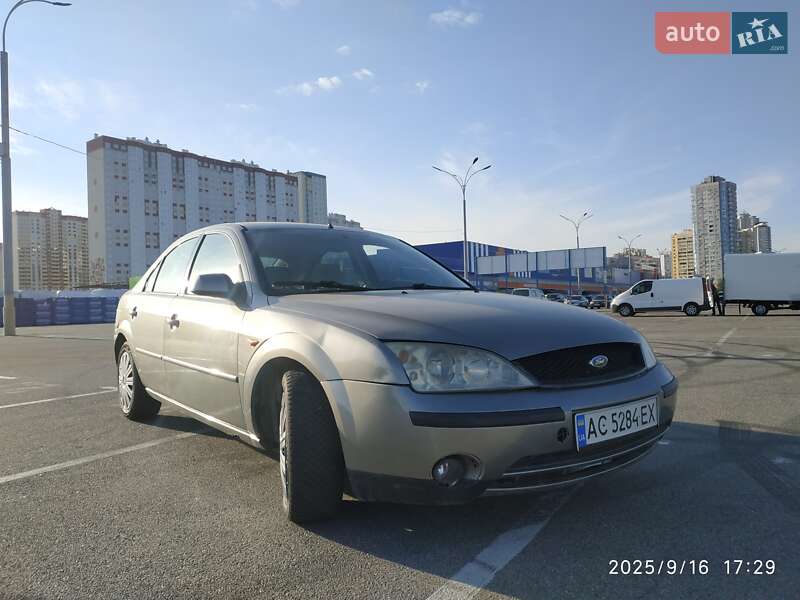 Лифтбек Ford Mondeo 2001 в Киеве