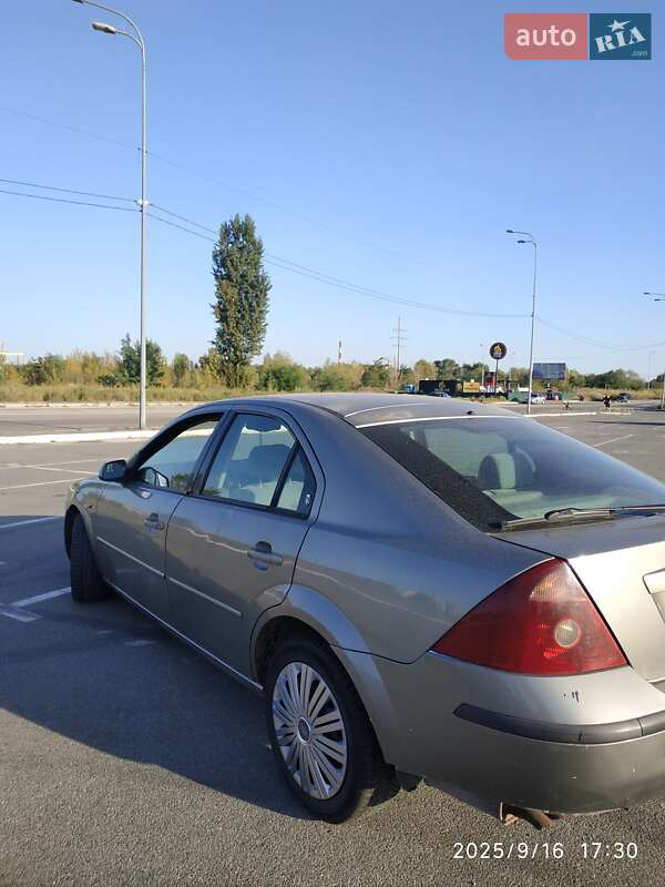 Лифтбек Ford Mondeo 2001 в Киеве