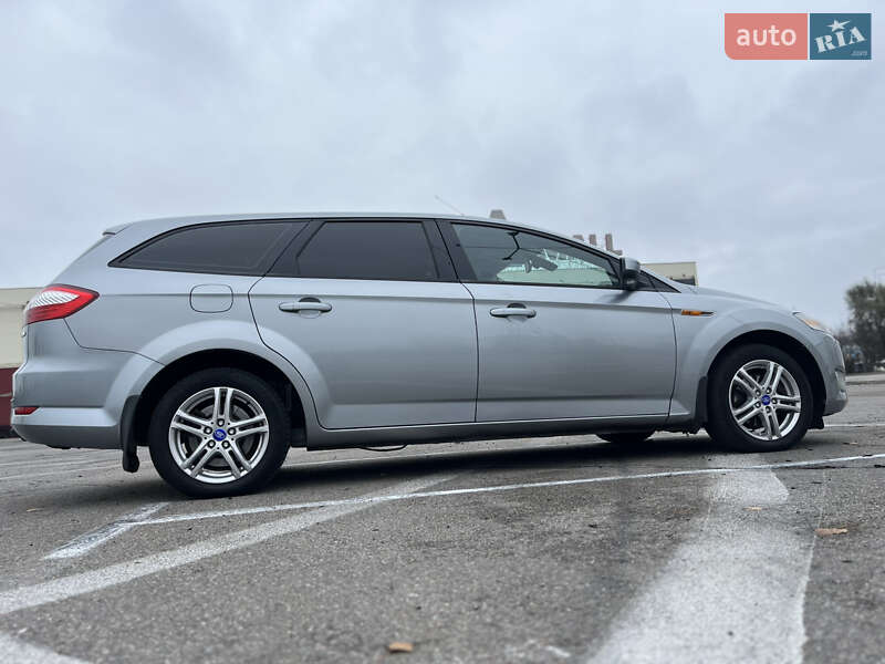 Универсал Ford Mondeo 2010 в Киеве