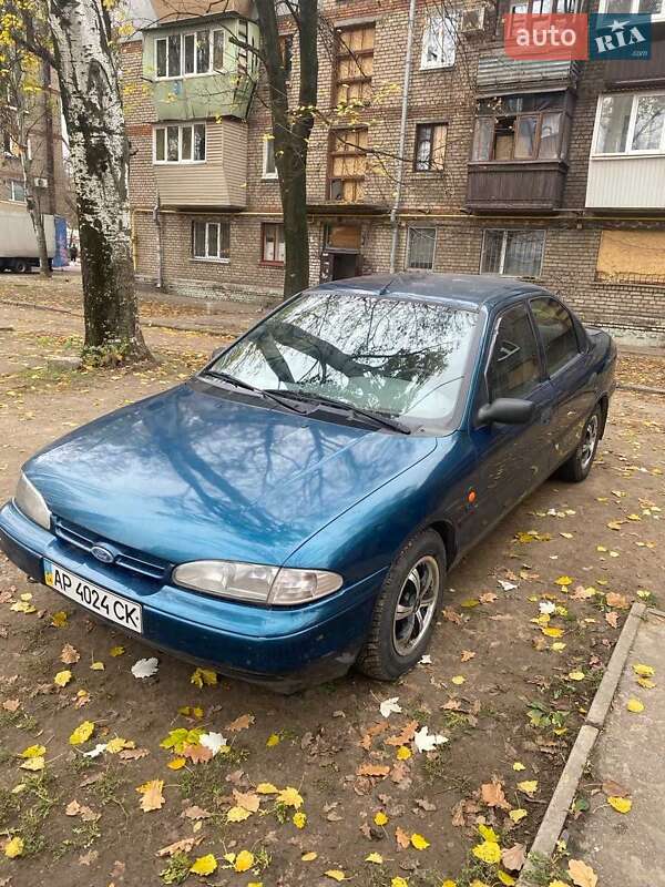 Седан Ford Mondeo 1994 в Запорожье