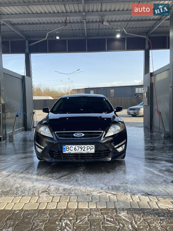 Ліфтбек Ford Mondeo 2014 в Львові