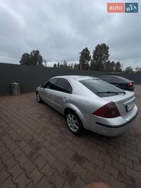 Ліфтбек Ford Mondeo 2002 в Дніпрі