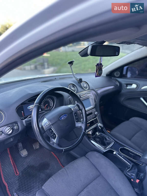 Универсал Ford Mondeo 2010 в Ярмолинцах