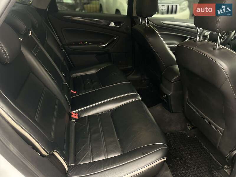 Седан Ford Mondeo 2011 в Дніпрі