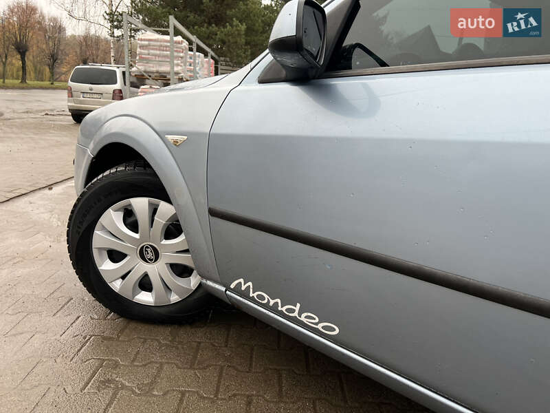 Универсал Ford Mondeo 2004 в Черновцах