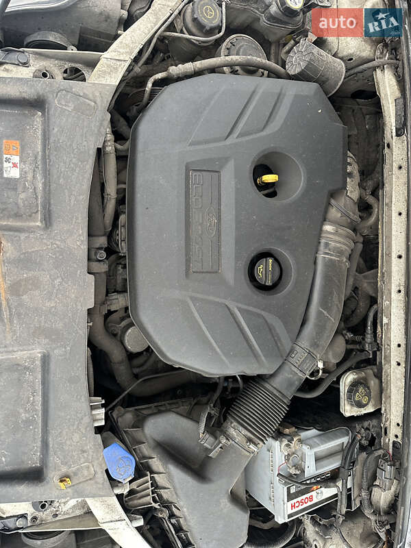 Седан Ford Mondeo 2011 в Киеве