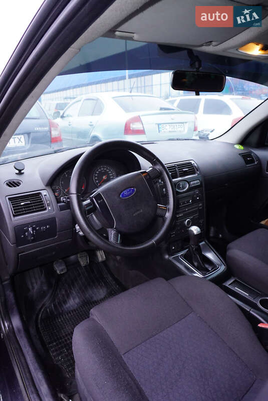 Универсал Ford Mondeo 2003 в Стрые