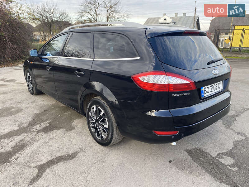 Универсал Ford Mondeo 2010 в Бучаче