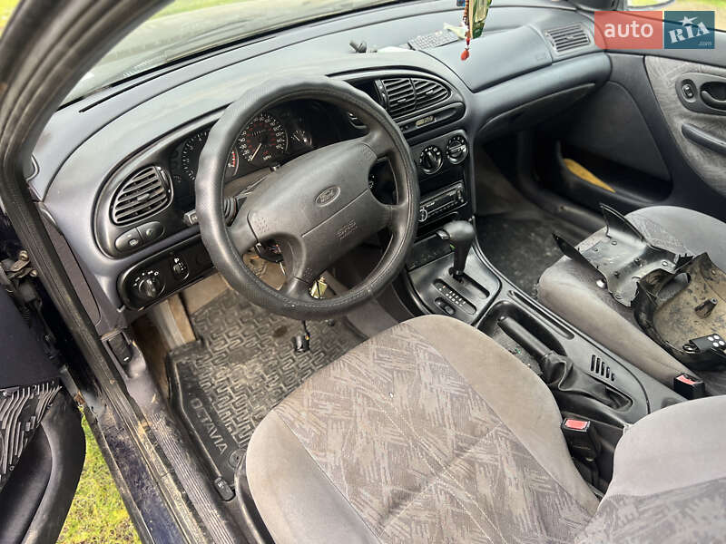 Седан Ford Mondeo 1997 в Самборі