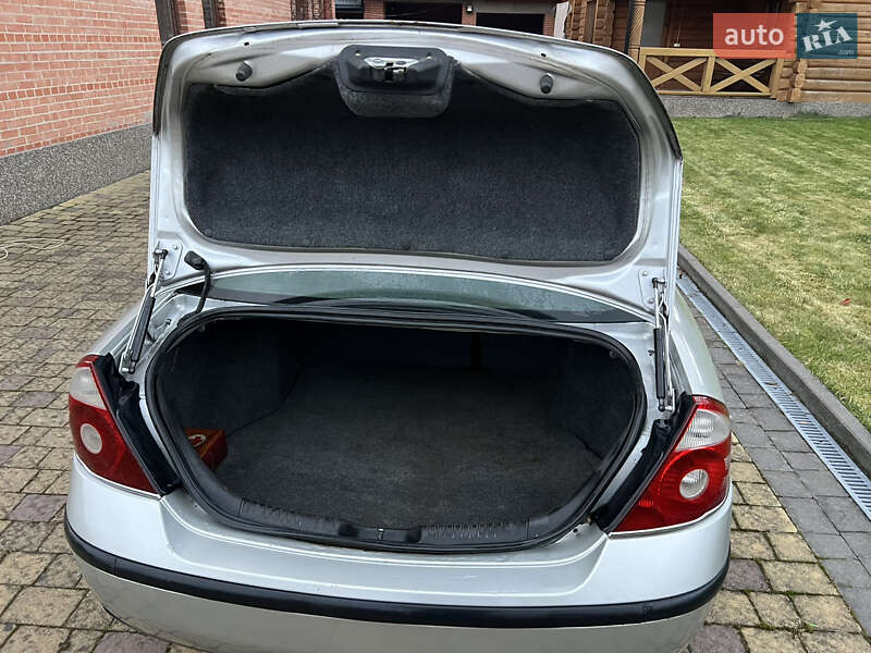 Седан Ford Mondeo 2000 в Львове