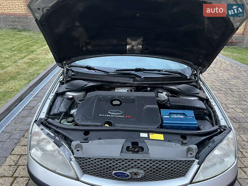 Седан Ford Mondeo 2000 в Львове