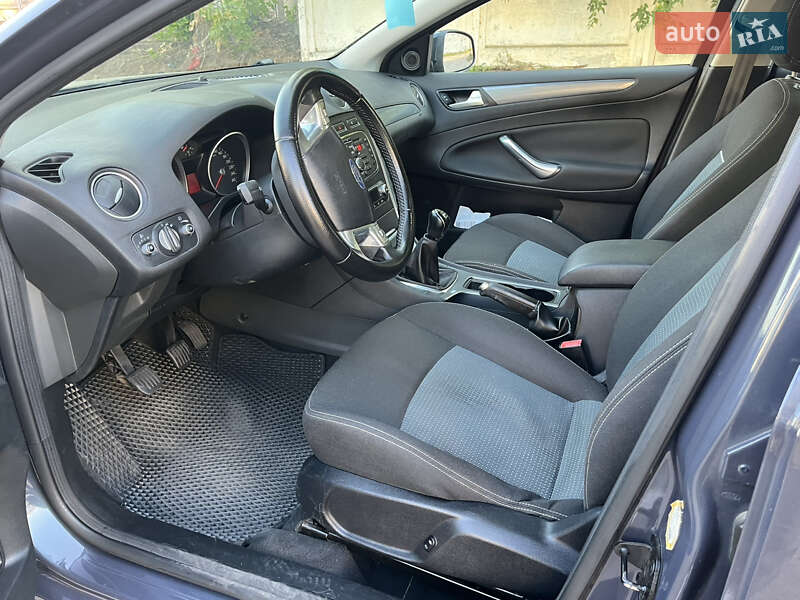 Універсал Ford Mondeo 2010 в Чернігові фото 7 Універсал Ford Mondeo 2010 в Чернігові