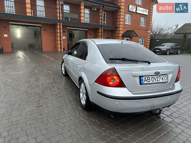 Лифтбек Ford Mondeo 2000 в Казатине