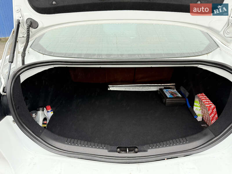 Седан Ford Mondeo 2012 в Малине фото 22 Седан Ford Mondeo 2012 в Малине