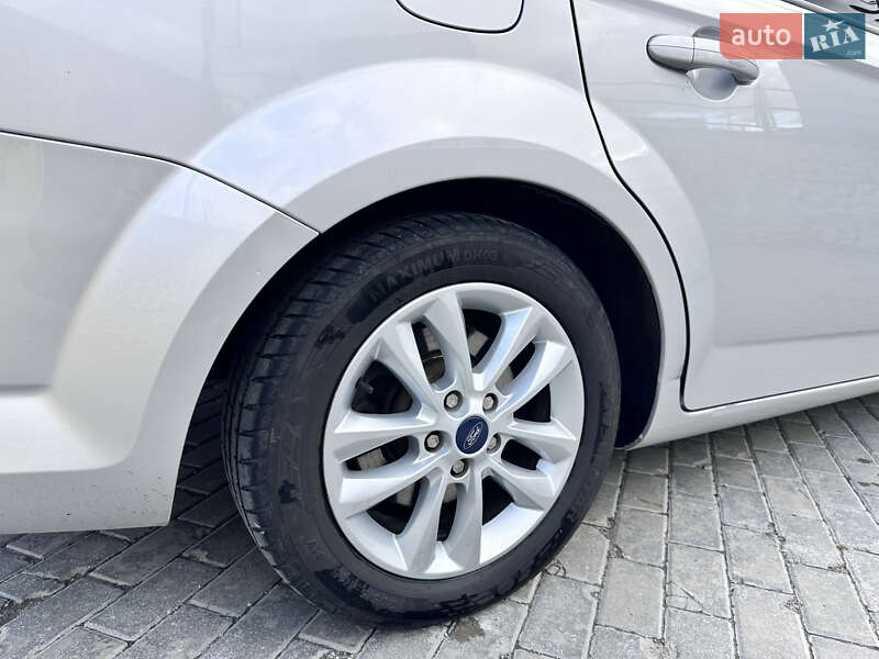 Універсал Ford Mondeo 2009 в Тернополі