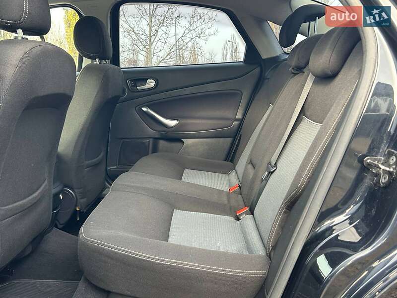 Седан Ford Mondeo 2010 в Одессе