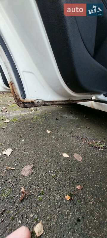 Седан Ford Mondeo 2001 в Киеве