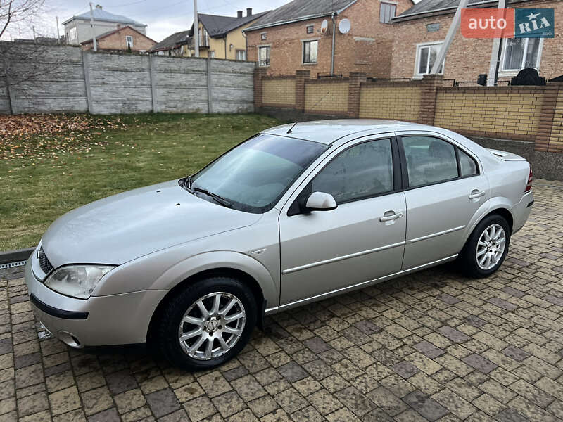 Седан Ford Mondeo 2000 в Львові