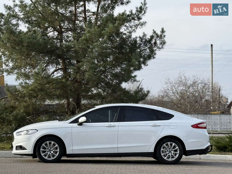 Лифтбек Ford Mondeo 2017 в Киеве