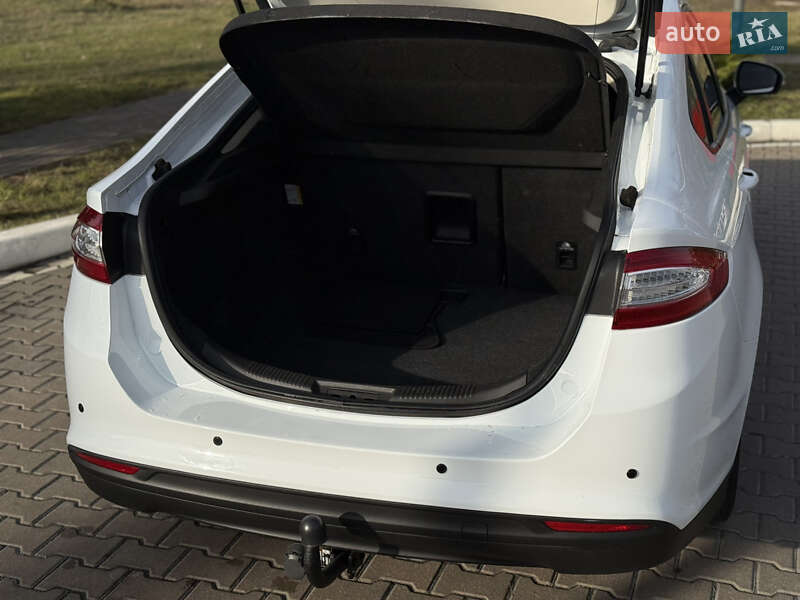 Лифтбек Ford Mondeo 2017 в Киеве