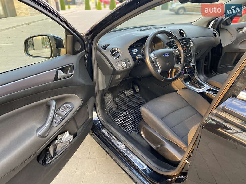 Универсал Ford Mondeo 2011 в Ужгороде