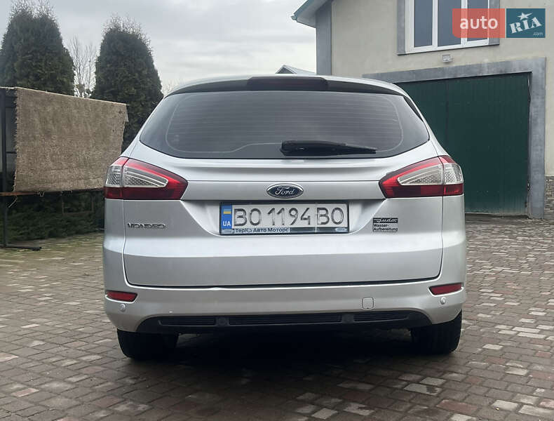 Універсал Ford Mondeo 2013 в Золочеві