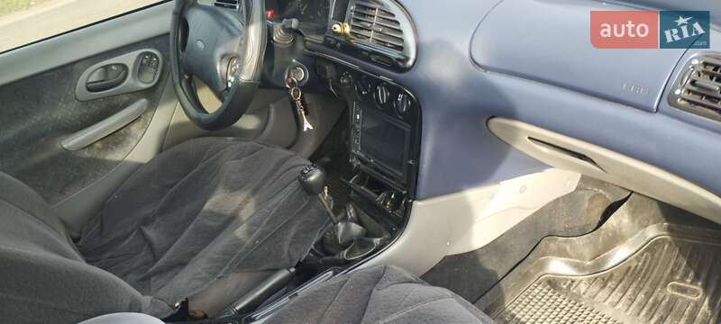 Седан Ford Mondeo 1994 в Вознесенську