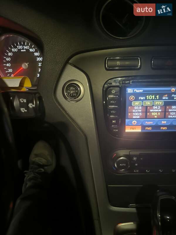 Лифтбек Ford Mondeo 2013 в Киеве