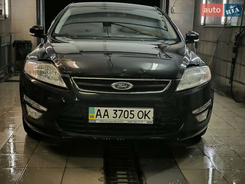 Лифтбек Ford Mondeo 2013 в Киеве