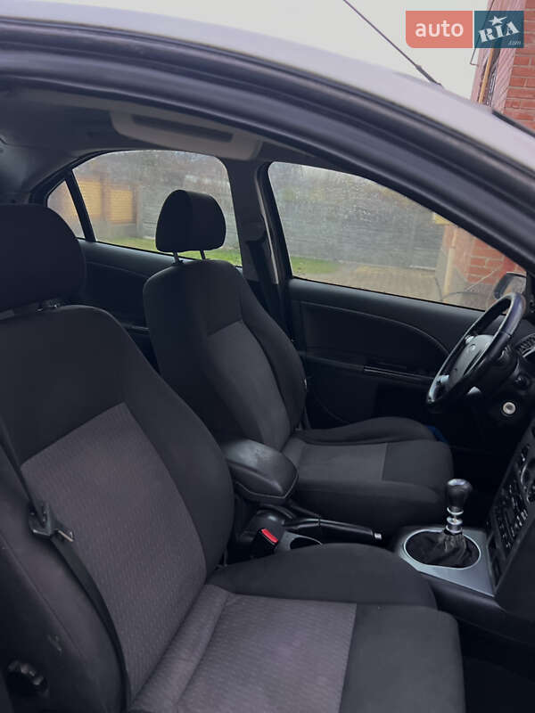 Седан Ford Mondeo 2000 в Львові