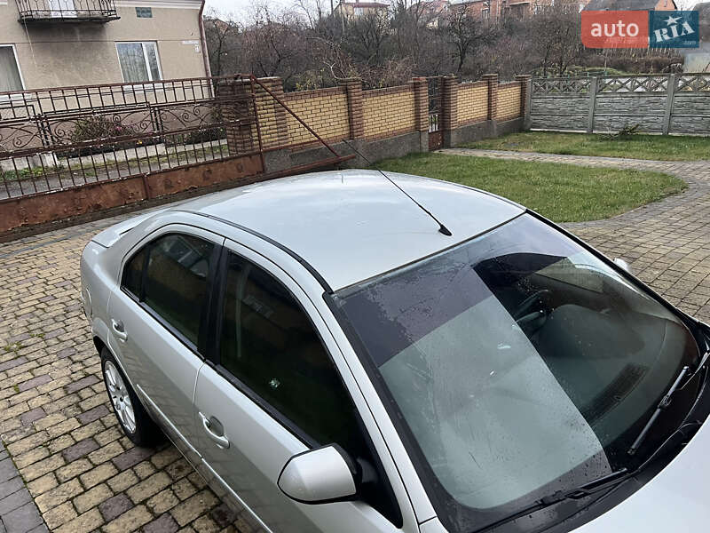 Седан Ford Mondeo 2000 в Львові