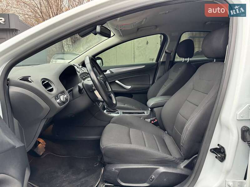 Седан Ford Mondeo 2012 в Дніпрі