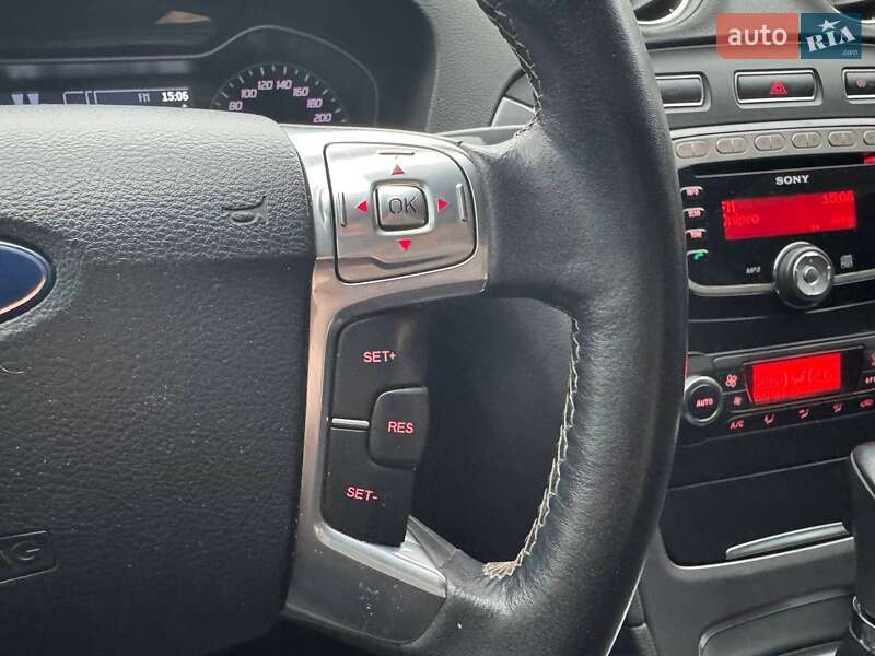 Седан Ford Mondeo 2012 в Дніпрі