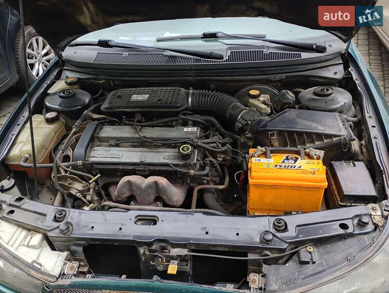 Седан Ford Mondeo 1996 в Ивано-Франковске