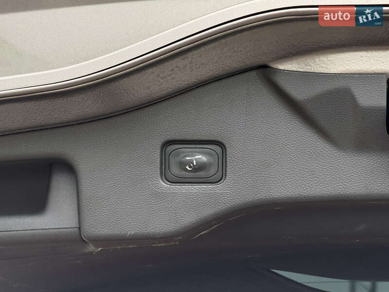 Універсал Ford Mondeo 2015 в Києві фото 23 Універсал Ford Mondeo 2015 в Києві