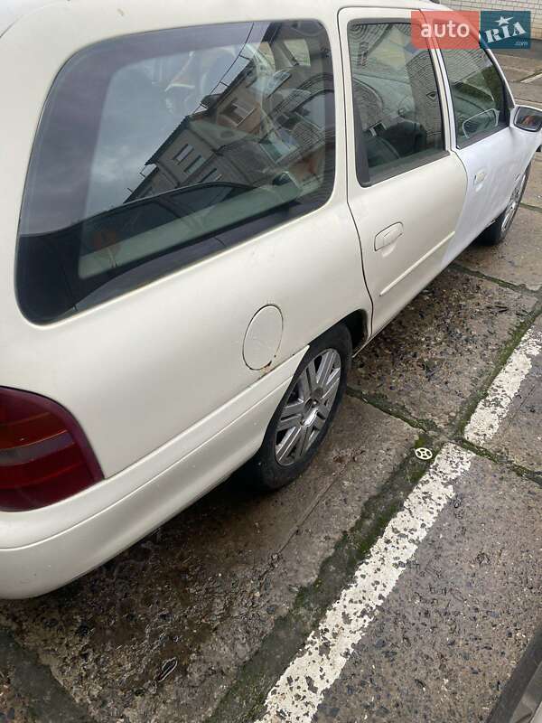 Универсал Ford Mondeo 1998 в Харькове фото 4 Универсал Ford Mondeo 1998 в Харькове