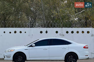 Седан Ford Mondeo 2011 в Лозовой