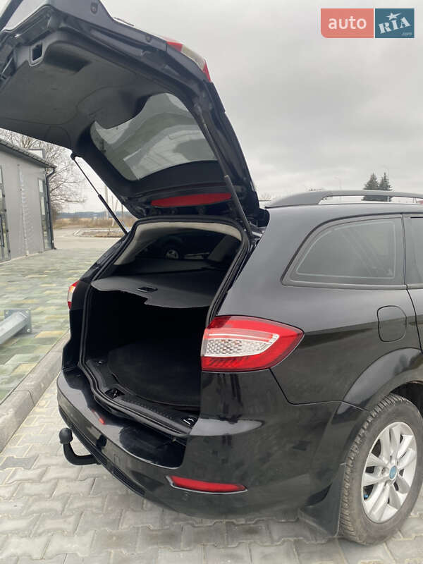 Універсал Ford Mondeo 2011 в Бродах