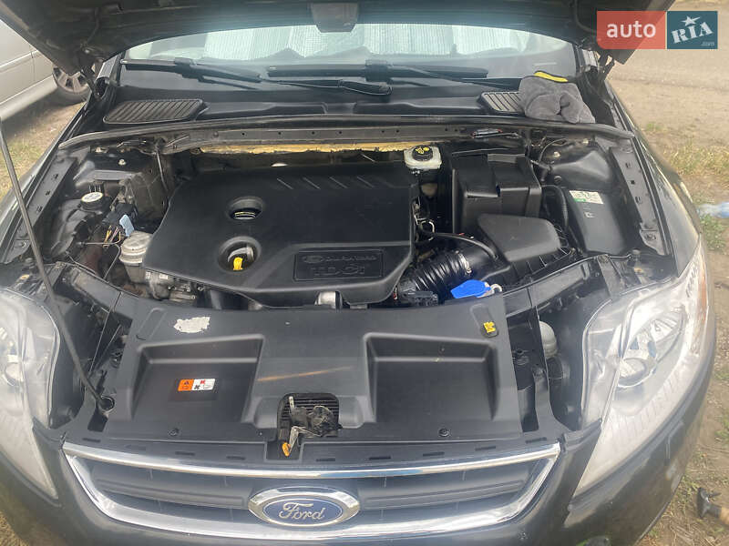 Лифтбек Ford Mondeo 2013 в Житомире