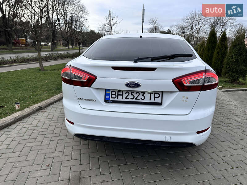 Лифтбек Ford Mondeo 2014 в Одессе фото 3 Лифтбек Ford Mondeo 2014 в Одессе