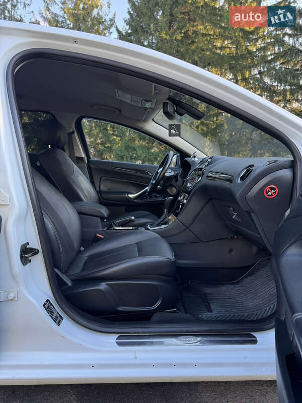 Универсал Ford Mondeo 2010 в Ровно