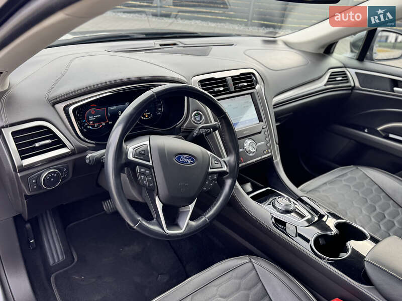 Ліфтбек Ford Mondeo 2020 в Мукачевому