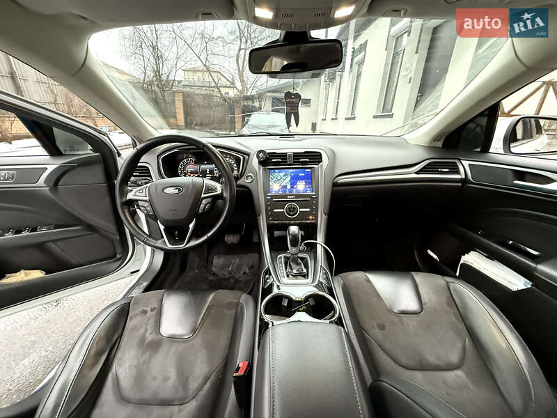 Лифтбек Ford Mondeo 2016 в Киеве