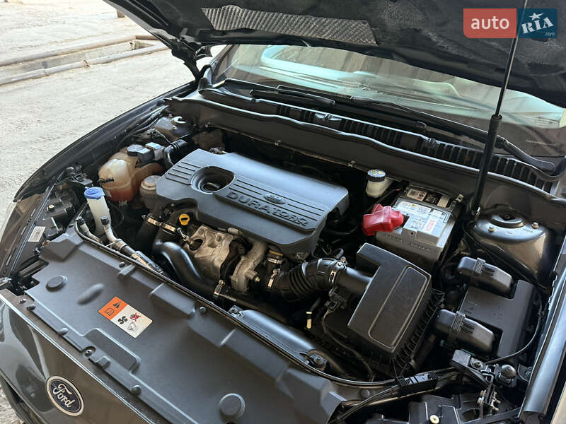 Лифтбек Ford Mondeo 2016 в Запорожье