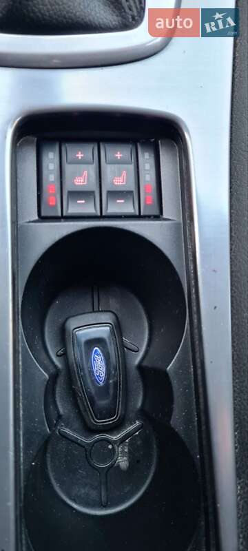 Универсал Ford Mondeo 2010 в Нововолынске