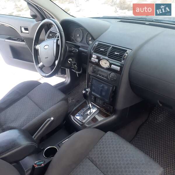 Универсал Ford Mondeo 2003 в Сторожинце фото 2 Универсал Ford Mondeo 2003 в Сторожинце