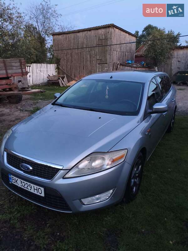 Універсал Ford Mondeo 2009 в Рівному