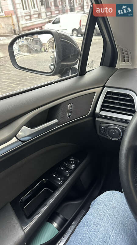 Лифтбек Ford Mondeo 2015 в Киеве фото 7 Лифтбек Ford Mondeo 2015 в Киеве