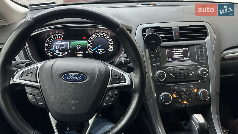 Лифтбек Ford Mondeo 2015 в Киеве фото 8 Лифтбек Ford Mondeo 2015 в Киеве