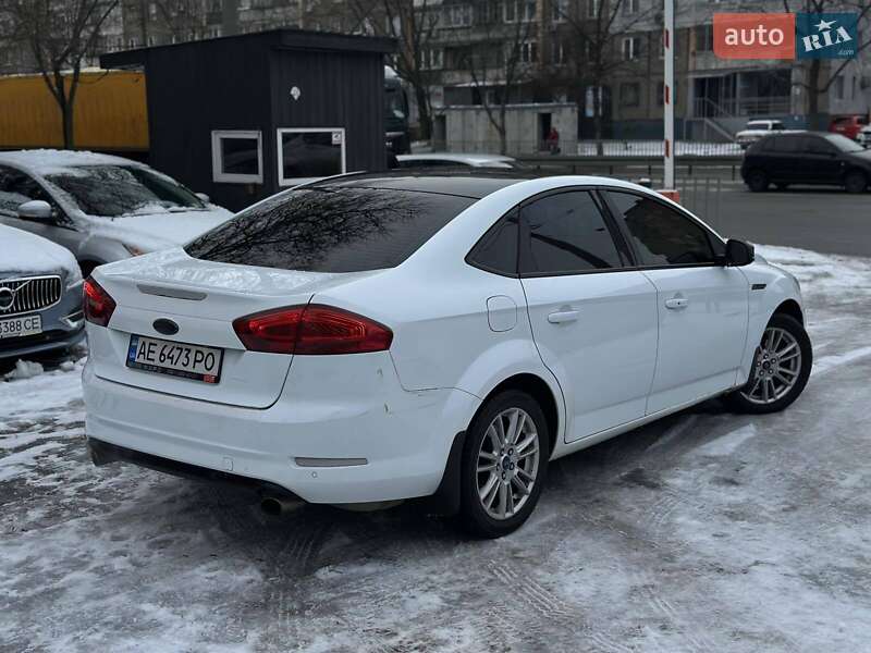 Седан Ford Mondeo 2011 в Дніпрі